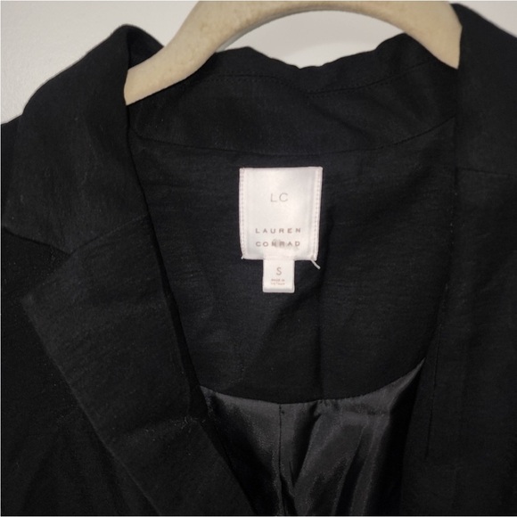 Lauren Conrad black blazer - Picture 2 of 4